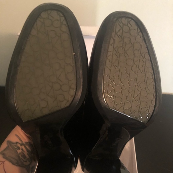 Calvin Klein Black Patent Leather - Picture 3 of 4